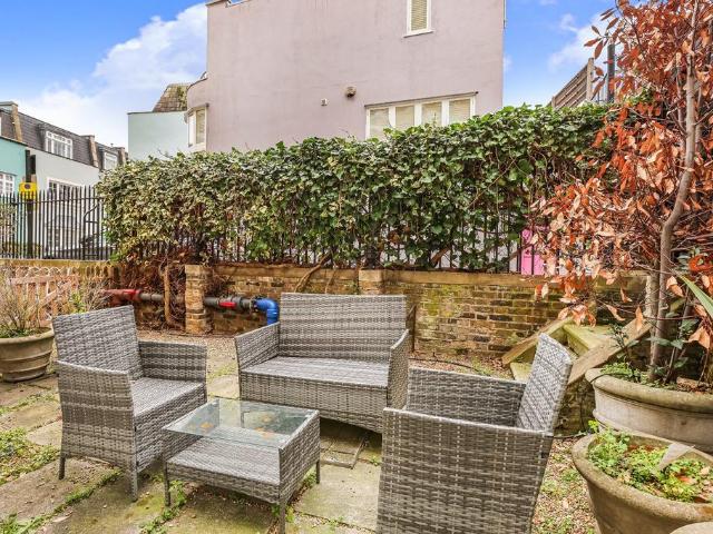 Flat for rent in Chelsea, Greater London