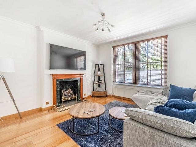 Flat for rent in Chelsea, Greater London