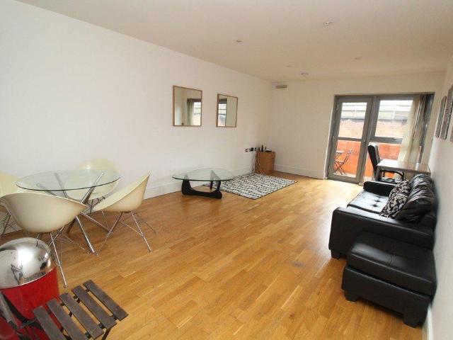 Flat for rent in City Centre, Georgia