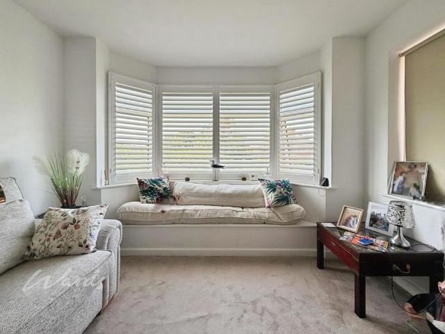Apartment for rent in Upton, Acol