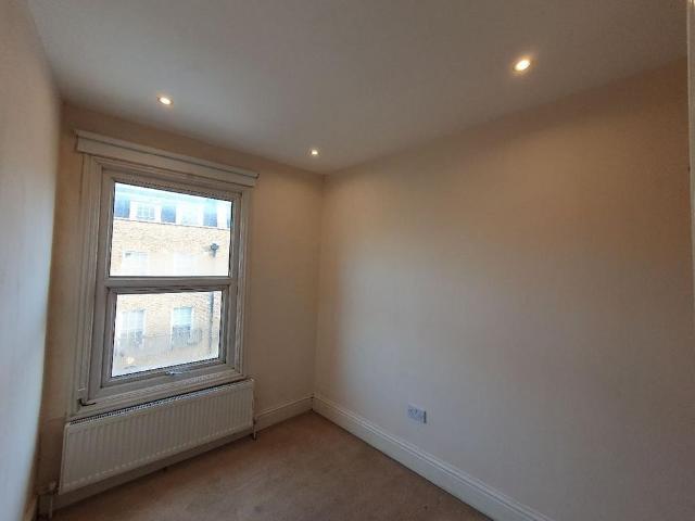 Apartment for rent in Camberwell, Greater London