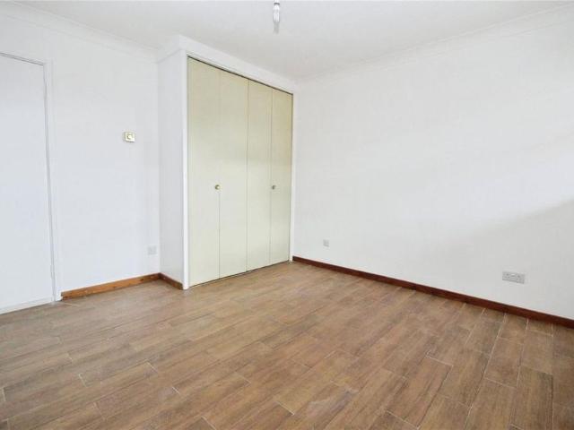 Apartment for rent in St Margarets, Greater London
