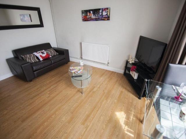 Apartment for rent in Mount Pleasant, Swansea