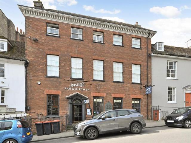 Flat for rent in Arundel, Clapham