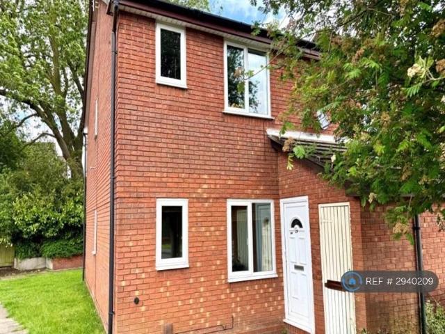 Flat for rent in Coseley, West Midlands