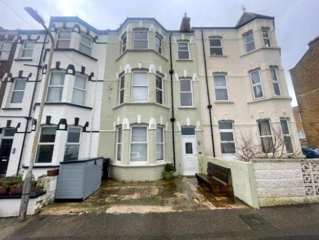 Flat for rent in Westbrook, Acol