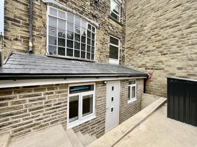 Flat for rent in Horsforth Vale, Calverley