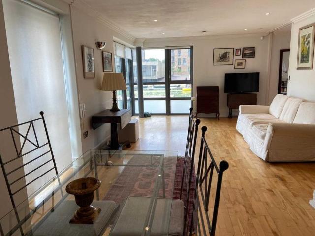 Apartment for rent in London Borough of Hounslow, Greater London
