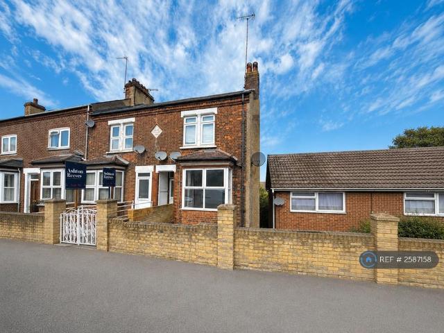 Flat for rent in Stone, Monks Orchard