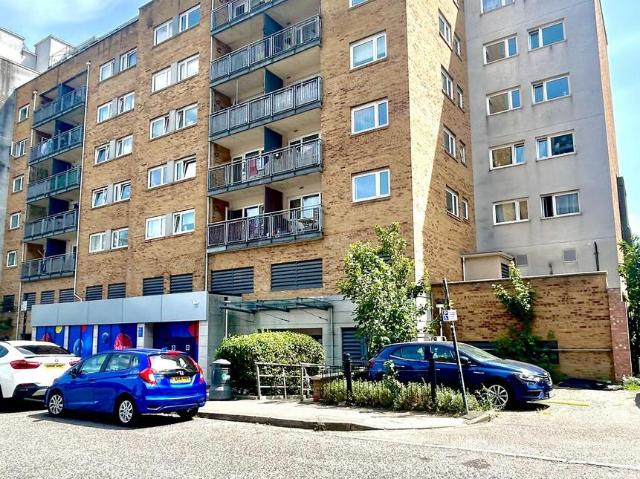 Flat for rent in West Ealing, Greater London