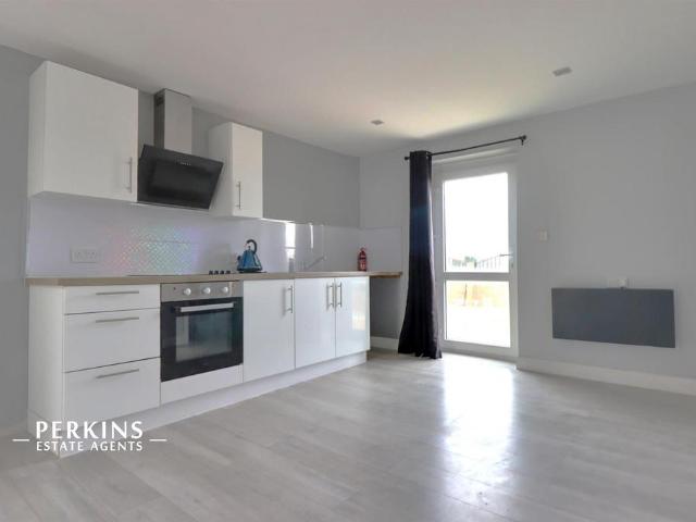 Flat for rent in Burcott, Buckinghamshire
