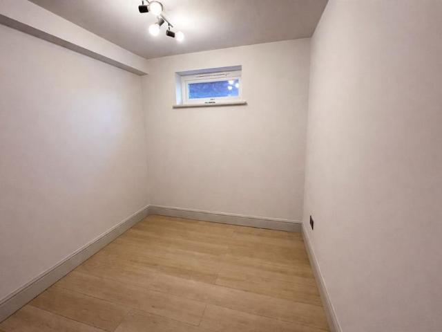 Apartment for rent in Sherwood, Sandown Park
