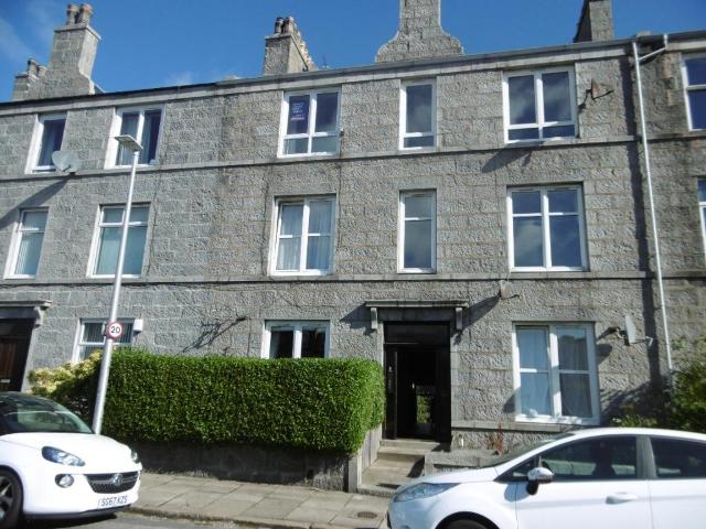 Flat for rent in Sunnybank, Ballindoch