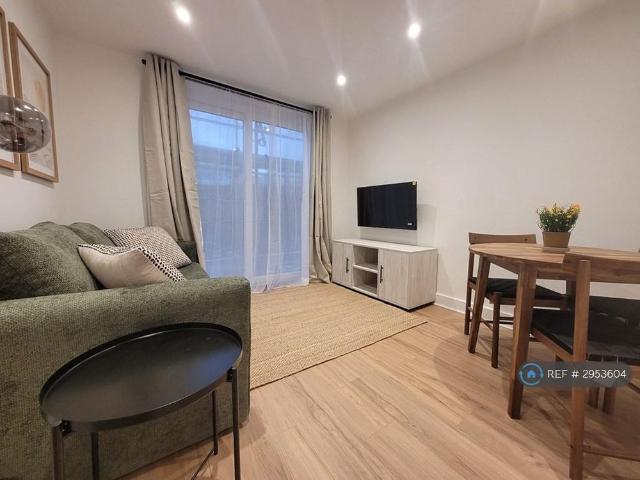 Apartment for rent in Highertown, Penweathers