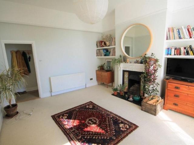 Apartment for rent in Fishersgate, West Sussex