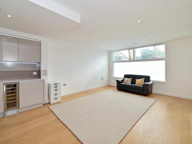 Flat for rent in Notting Hill, Isle Of Man
