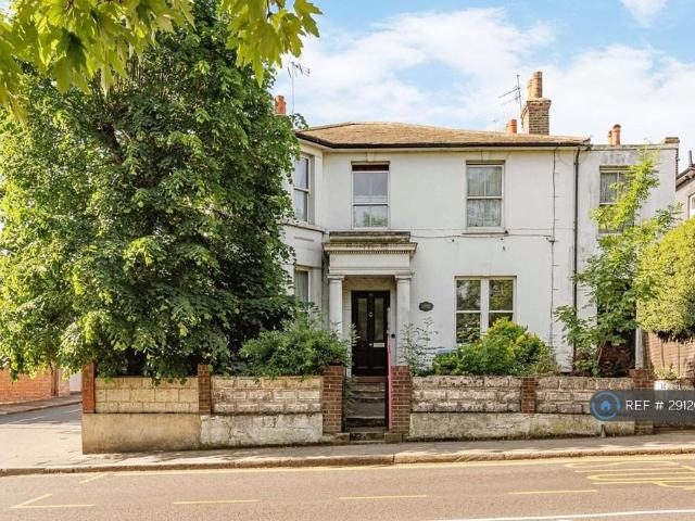 Flat for rent in Glyndon, Shooters Hill
