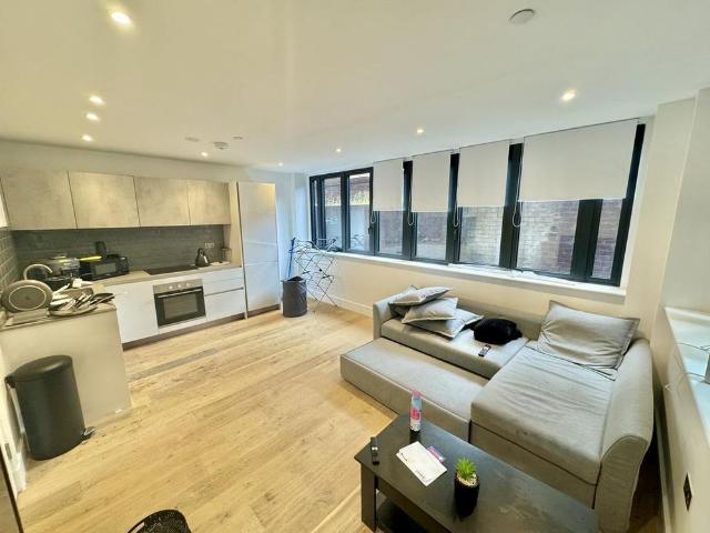 Apartment for rent in Lakenham, East Bank