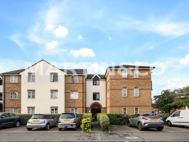 Apartment for rent in Highams Park, Greater London