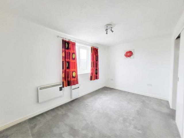 Apartment for rent in Pengam Green, Falcon Lodge