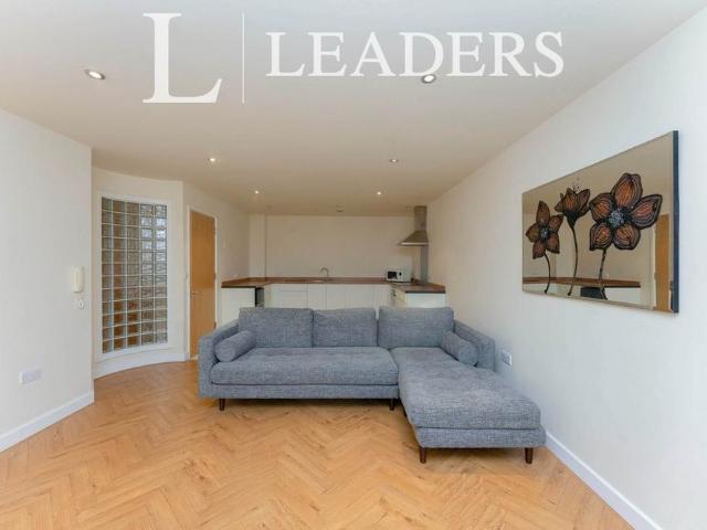 Apartment for rent in The Close, Hampshire