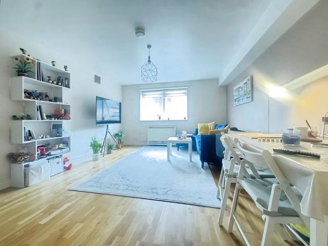 Apartment for rent in Ringlestone, Midway