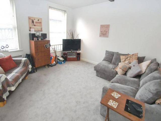 Apartment for rent in St Albans, Five Acres