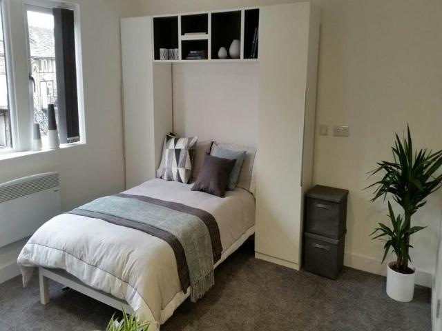 Flat for rent in Huddersfield, Isle Of Man