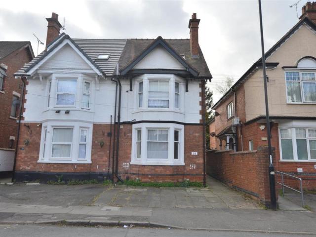 Apartment for rent in Cheylesmore, West Midlands