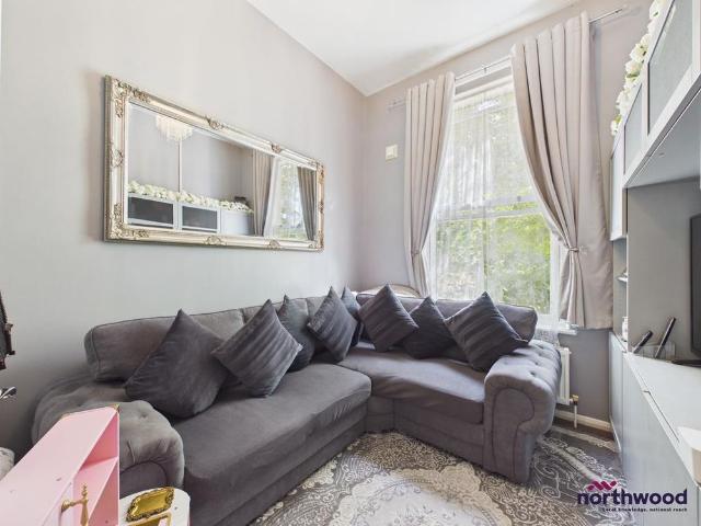 Apartment for rent in West Marina, Guestling Green