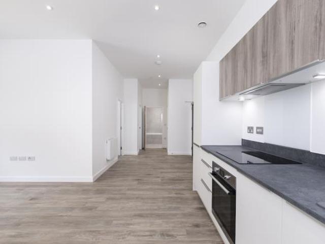 Flat for rent in Rodbourne, Swindon