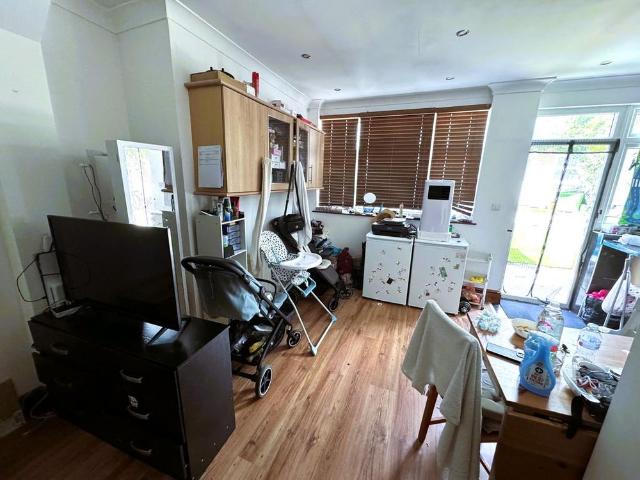 Apartment for rent in Barkingside, Greater London