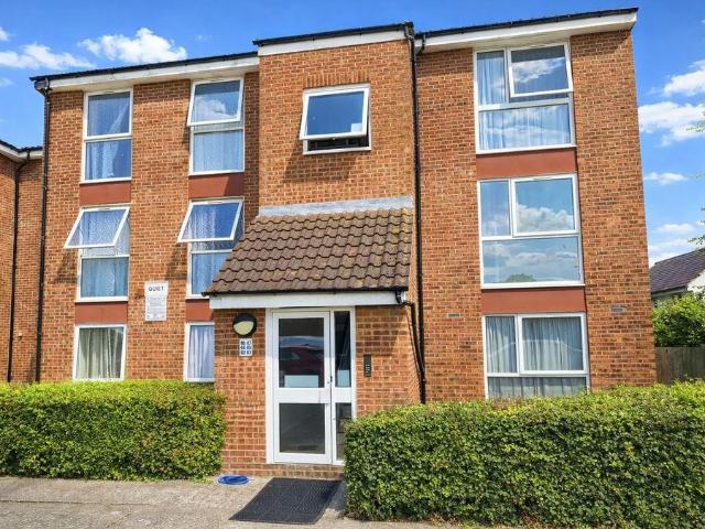 Flat for rent in Wealdstone, Greater London