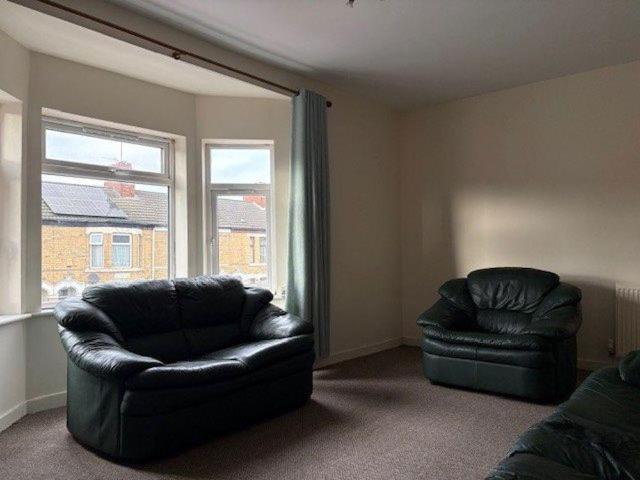Apartment for rent in Avenues, Hull