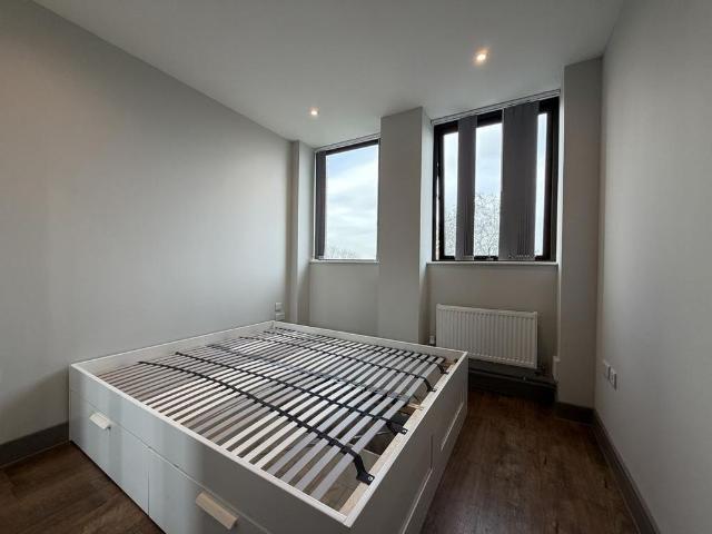 Apartment for rent in Ringlestone, Midway