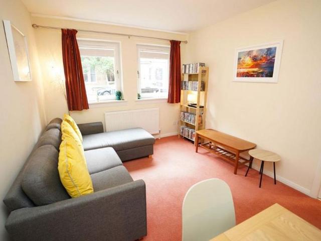 Apartment for rent in Merchiston, Scotland