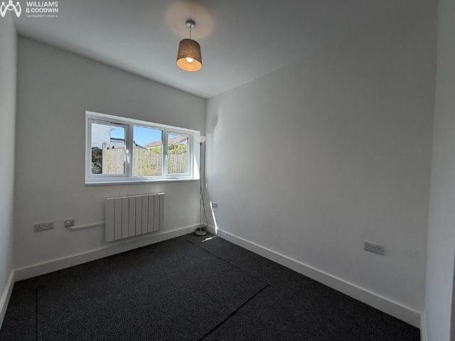 Apartment for rent in Llanfair Pwllgwyngyll, Wales