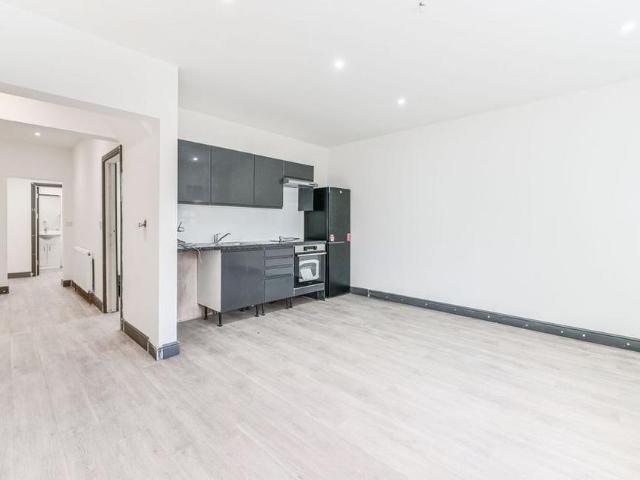 Apartment for rent in London Borough of Croydon, Greater London