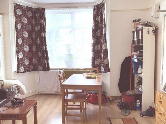 Apartment for rent in Holywell Estate, North Watford
