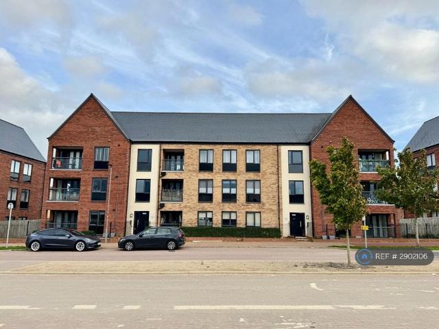 Flat for rent in Whitehouse, Milton Keynes