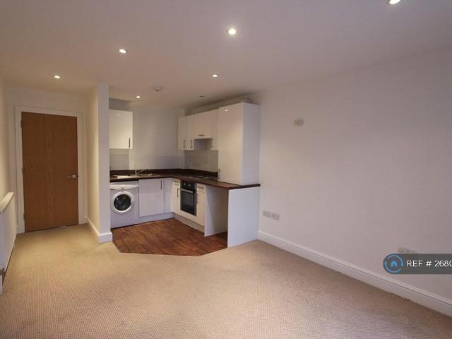 Flat for rent in Midway, Kent