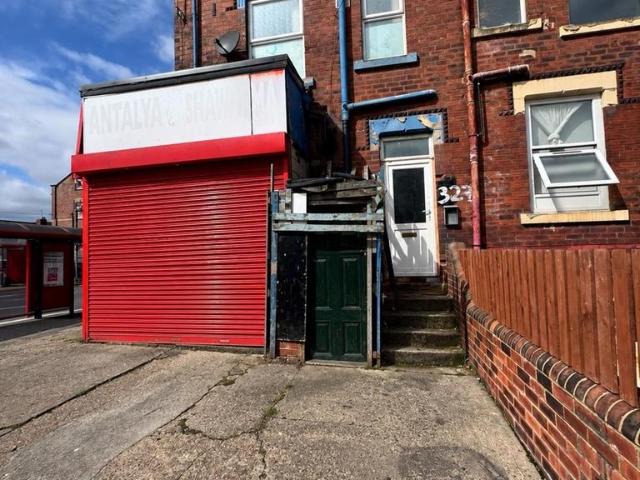 Flat for rent in Harehills, Leeds