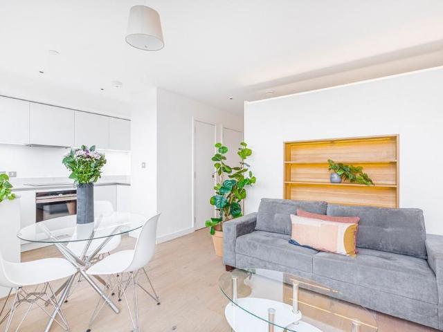 Apartment for rent in Archway, Greater London