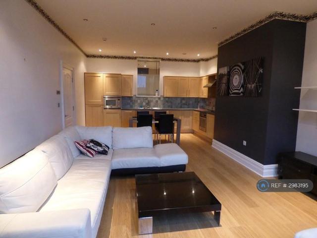 Apartment for rent in Avenham, Higher Bartle