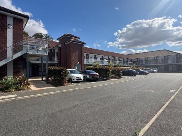 Apartment for rent in Moreton Hall, Chedburgh