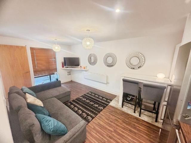 Apartment for rent in Ordsall, Salford