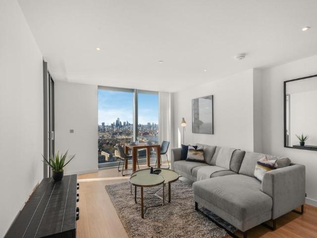 Flat for rent in Canary Wharf, Isle Of Man