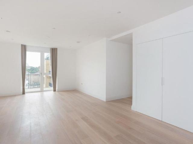 Apartment for rent in London Borough of Richmond upon Thames, Greater London