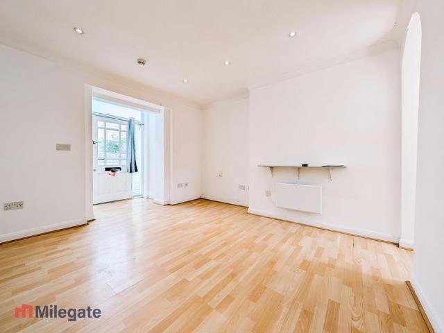 Apartment for rent in London Borough of Croydon, Greater London