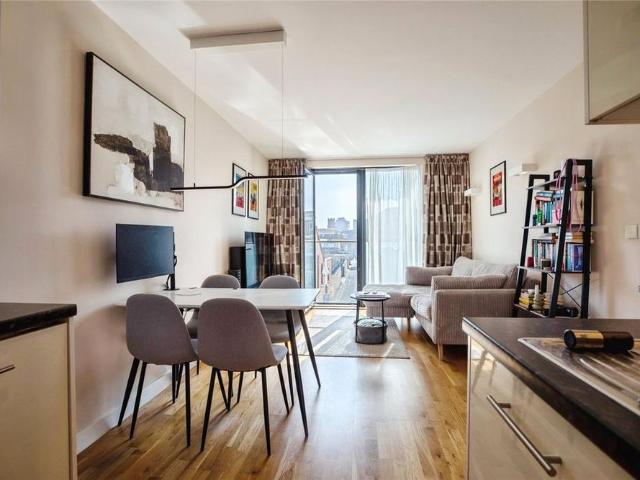 Apartment for rent in Stockwell Park, Greater London